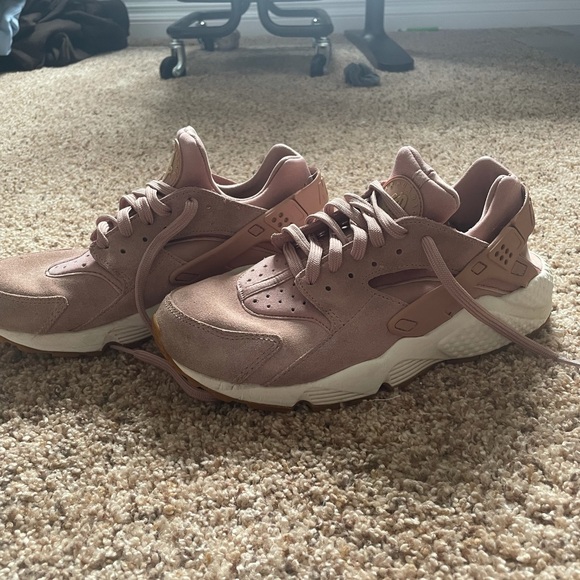 Nike Huarache - Picture 1 of 4